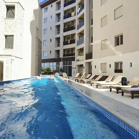 Apartment Tara - 1br Long Term!